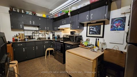Photo 22 at 146 Wolseley Street, Bellwoods, Toronto