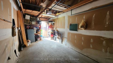 Photo 25 at 146 Wolseley Street, Bellwoods, Toronto