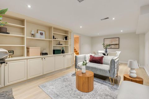 Photo 34 at 122 Brentcliffe Road, Leaside, Toronto