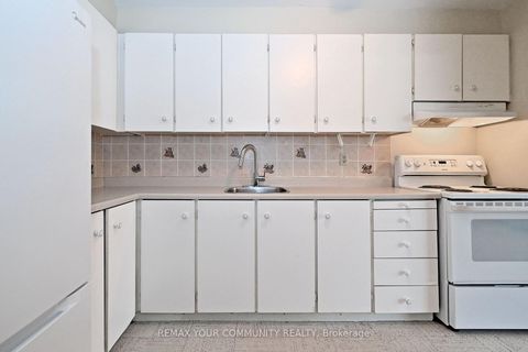 Photo 12 at 2602 - 5 Massey Square, Crescent Town, Toronto