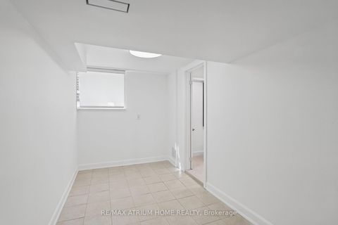 Photo 33 at 54 Kingsdale Avenue, Willowdale East, Toronto