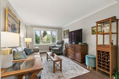 Photo 4 at 19 Flempton Crescent, Ionview, Toronto