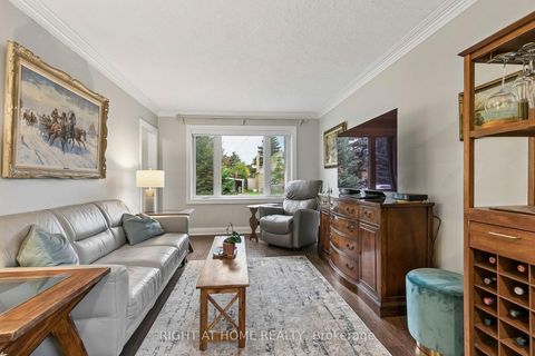 Photo 5 at 19 Flempton Crescent, Ionview, Toronto