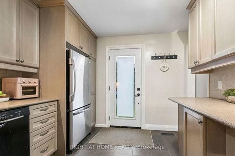 Photo 11 at 19 Flempton Crescent, Ionview, Toronto