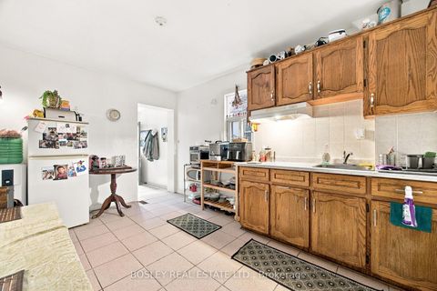 Photo 10 at 15 Lumbervale Avenue, Dufferin Grove, Toronto