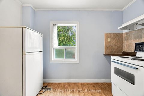 Photo 20 at 15 Lumbervale Avenue, Dufferin Grove, Toronto