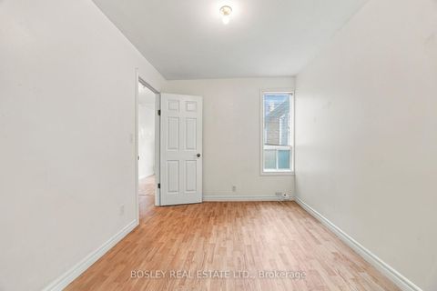 Photo 25 at 15 Lumbervale Avenue, Dufferin Grove, Toronto