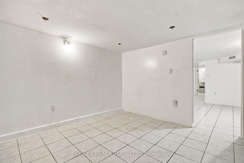 Photo 35 at 15 Lumbervale Avenue, Dufferin Grove, Toronto