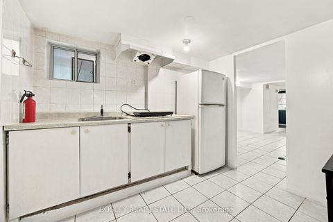 Photo 42 at 15 Lumbervale Avenue, Dufferin Grove, Toronto