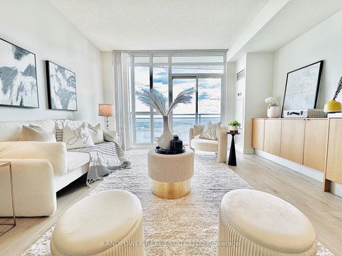 Photo 2 at 3807 - 21 Iceboat Terrace, Waterfront Communities C1, Toronto