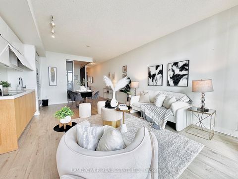 Photo 11 at 3807 - 21 Iceboat Terrace, Waterfront Communities C1, Toronto
