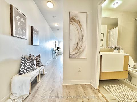 Photo 19 at 3807 - 21 Iceboat Terrace, Waterfront Communities C1, Toronto