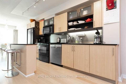 Photo 19 at M04 - 350 Wellington Street W, Waterfront Communities C1, Toronto