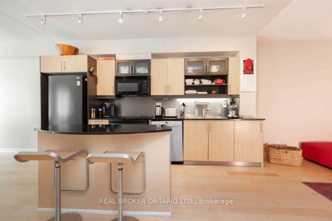 Photo 20 at M04 - 350 Wellington Street W, Waterfront Communities C1, Toronto