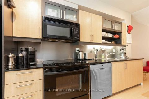 Photo 21 at M04 - 350 Wellington Street W, Waterfront Communities C1, Toronto
