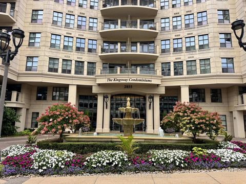 Photo 1 at 515 - 2855 Bloor Street W, Queensway, Toronto