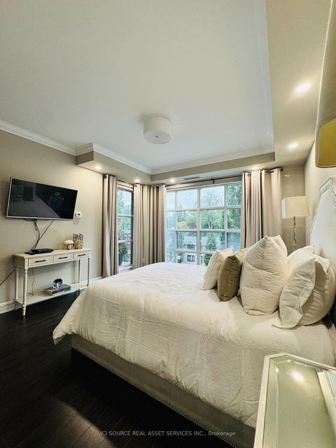 Photo 17 at 515 - 2855 Bloor Street W, Queensway, Toronto