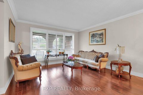 Photo 7 at 593A Scarlett Road N, Humber Heights, Toronto