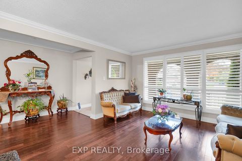 Photo 8 at 593A Scarlett Road N, Humber Heights, Toronto