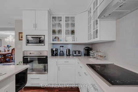 Photo 12 at 593A Scarlett Road N, Humber Heights, Toronto