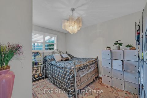 Photo 17 at 593A Scarlett Road N, Humber Heights, Toronto