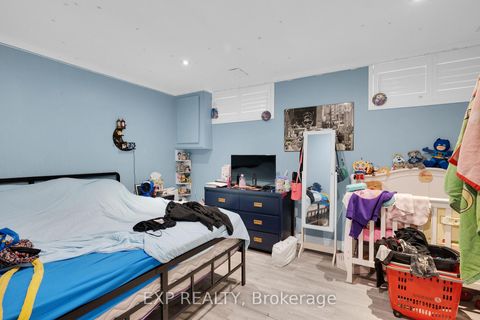 Photo 31 at 593A Scarlett Road N, Humber Heights, Toronto