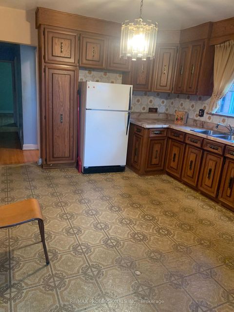Photo 2 at 41 Stanmills Road, City Centre West, Toronto