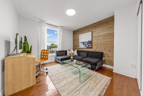 Photo 13 at 34 Fairhead Mews, Danforth, Toronto