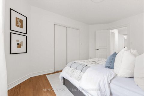 Photo 18 at 34 Fairhead Mews, Danforth, Toronto