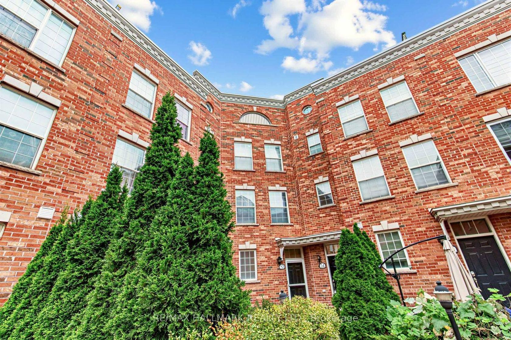 34 Fairhead Mews, Danforth, Toronto 