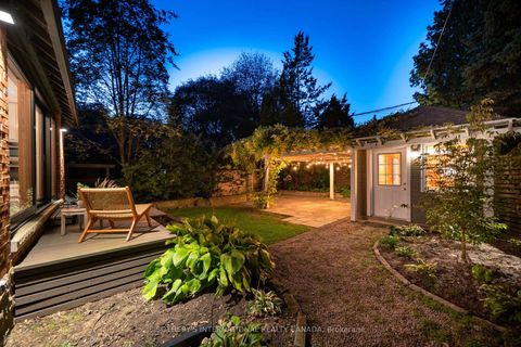 Photo 44 at 16 Sunnybrook Road, Swansea, Toronto