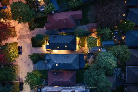 Photo 46 at 16 Sunnybrook Road, Swansea, Toronto
