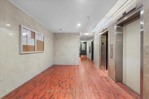 Photo 4 at 404 - 3420 Eglinton Avenue E, Scarborough Village, Toronto