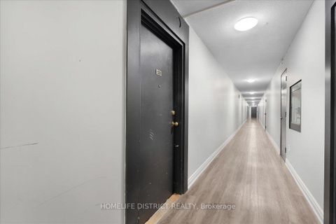 Photo 5 at 404 - 3420 Eglinton Avenue E, Scarborough Village, Toronto