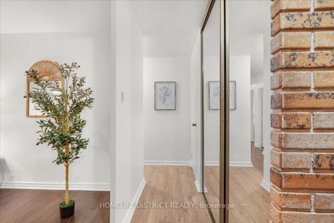 Photo 16 at 404 - 3420 Eglinton Avenue E, Scarborough Village, Toronto