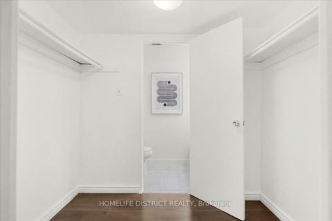 Photo 19 at 404 - 3420 Eglinton Avenue E, Scarborough Village, Toronto