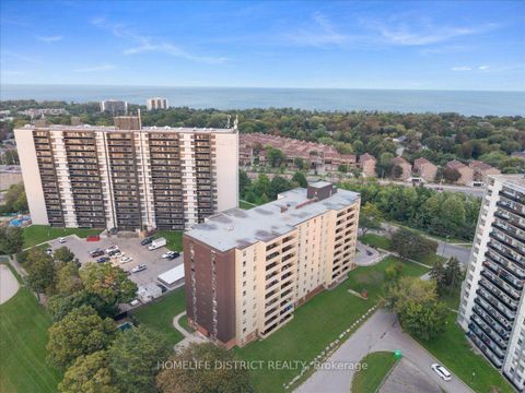 Photo 32 at 404 - 3420 Eglinton Avenue E, Scarborough Village, Toronto