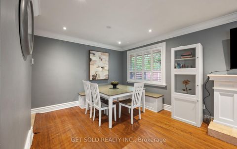 Photo 5 at 136 Prince George Drive, Rosethorn, Toronto