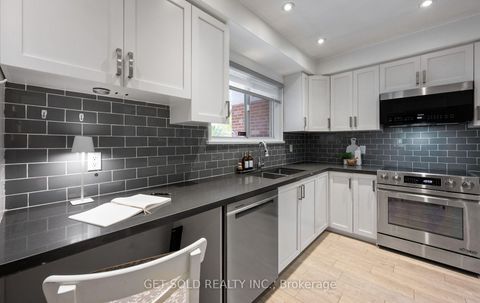 Photo 8 at 136 Prince George Drive, Rosethorn, Toronto