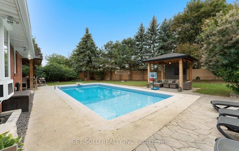 Photo 42 at 136 Prince George Drive, Rosethorn, Toronto