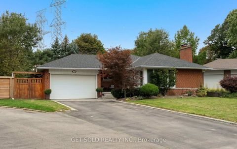 Photo 45 at 136 Prince George Drive, Rosethorn, Toronto