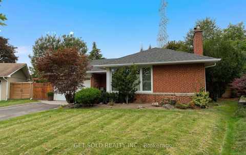 Photo 46 at 136 Prince George Drive, Rosethorn, Toronto
