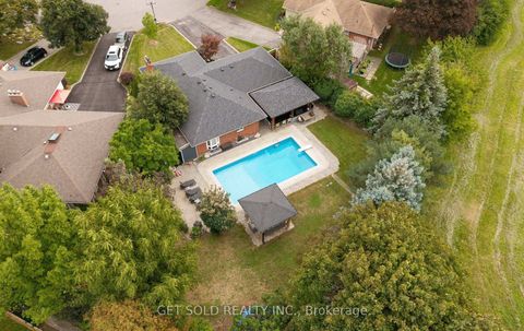 Photo 49 at 136 Prince George Drive, Rosethorn, Toronto
