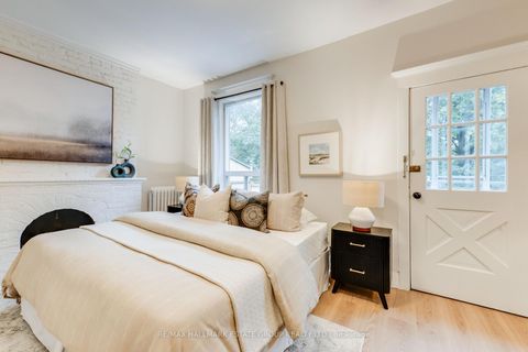 Photo 11 at 32 Ashdale Avenue, Coxwell, Toronto