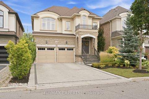 Photo 1 at 22 Garyscholl Road, Vellore Village, Vaughan