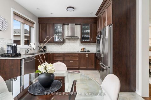 Photo 6 at 22 Garyscholl Road, Vellore Village, Vaughan