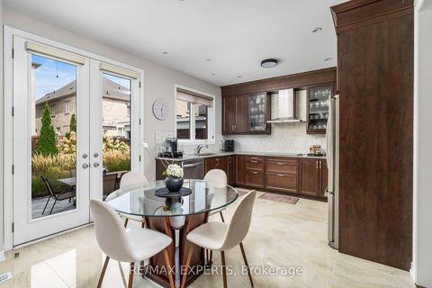 Photo 8 at 22 Garyscholl Road, Vellore Village, Vaughan