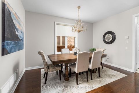 Photo 15 at 22 Garyscholl Road, Vellore Village, Vaughan