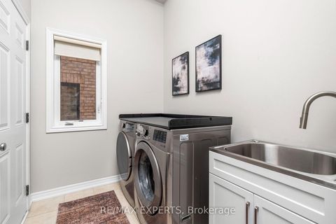 Photo 18 at 22 Garyscholl Road, Vellore Village, Vaughan