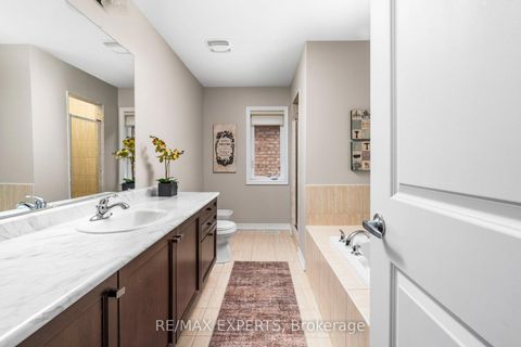 Photo 24 at 22 Garyscholl Road, Vellore Village, Vaughan